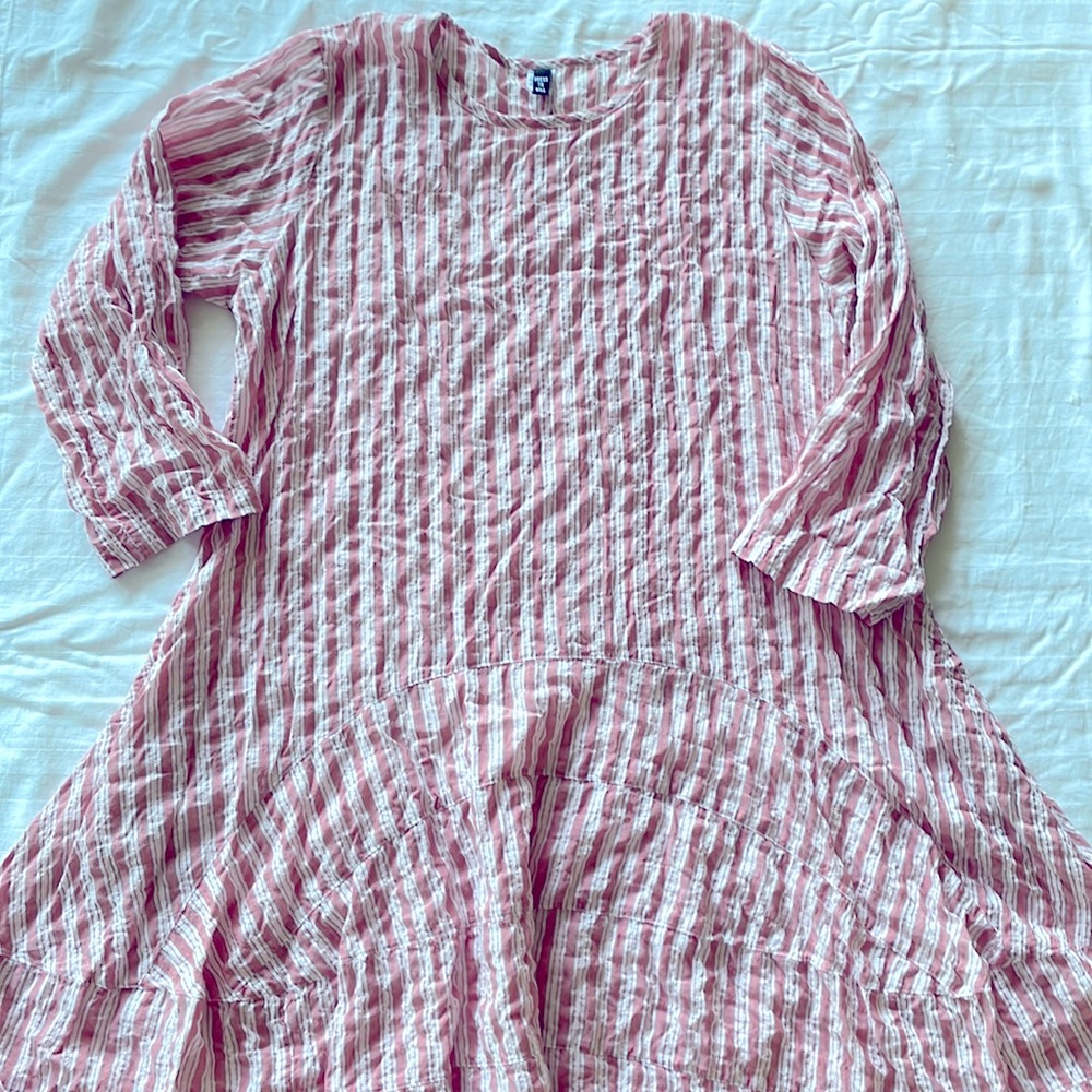 Dress to Kill long sleeve cotton dress/tunic.  One size fits all.